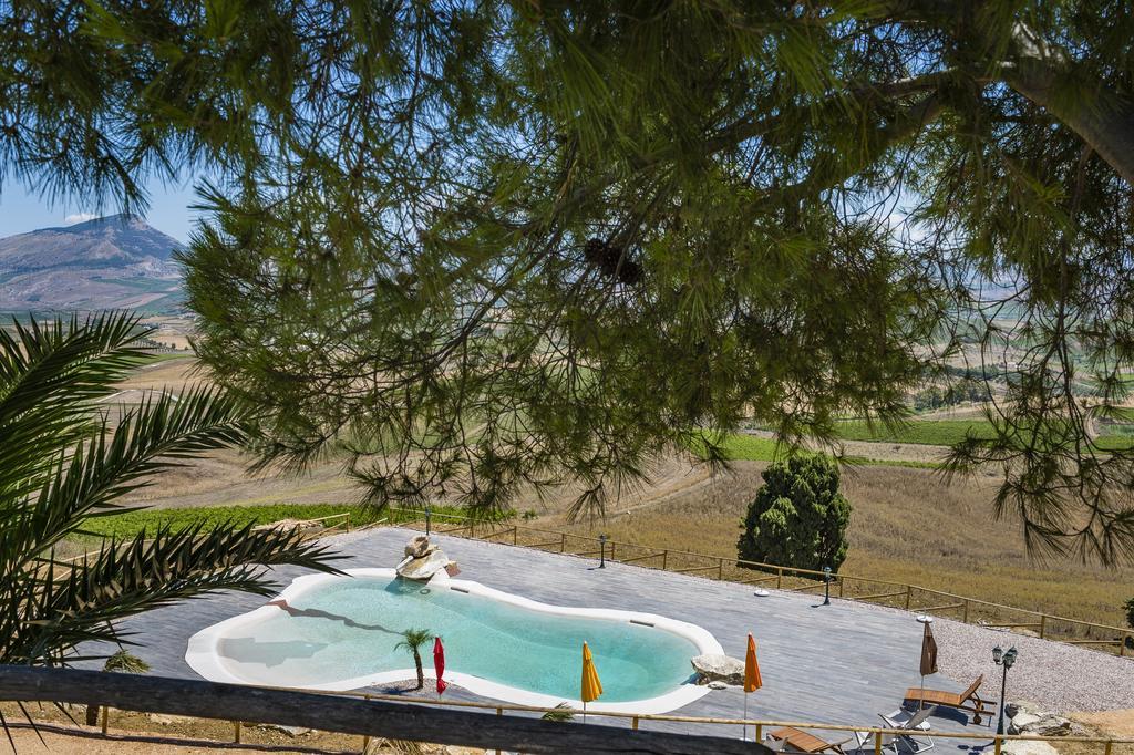 Agriturismo Antichi Granai Calatafimi Exterior foto